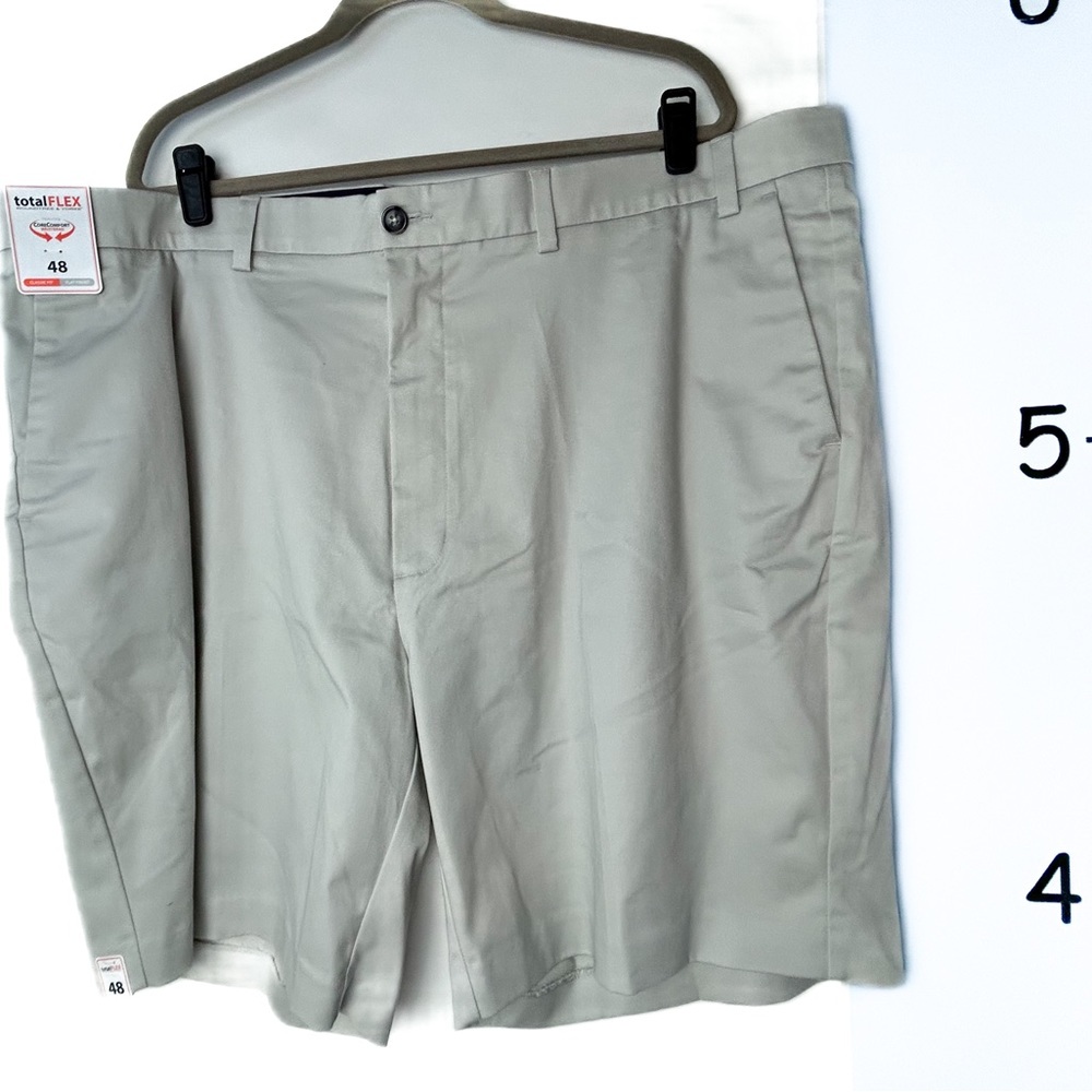 Roundtree & Yorke Ivory White Men's Golf Shorts 48 NWT